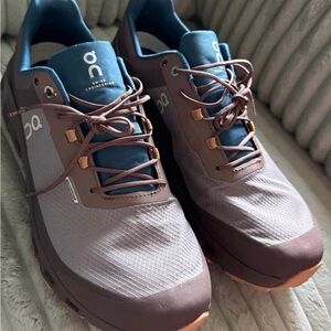 On Running Vista Sneakers with Supportive Sole
